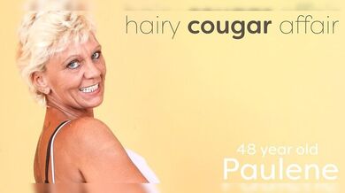 Mature.nl - Paulene - Leslie Taylor - Paulene the hairy milf gets a hard fuck in doggystyle on sofa / 14.11.2025